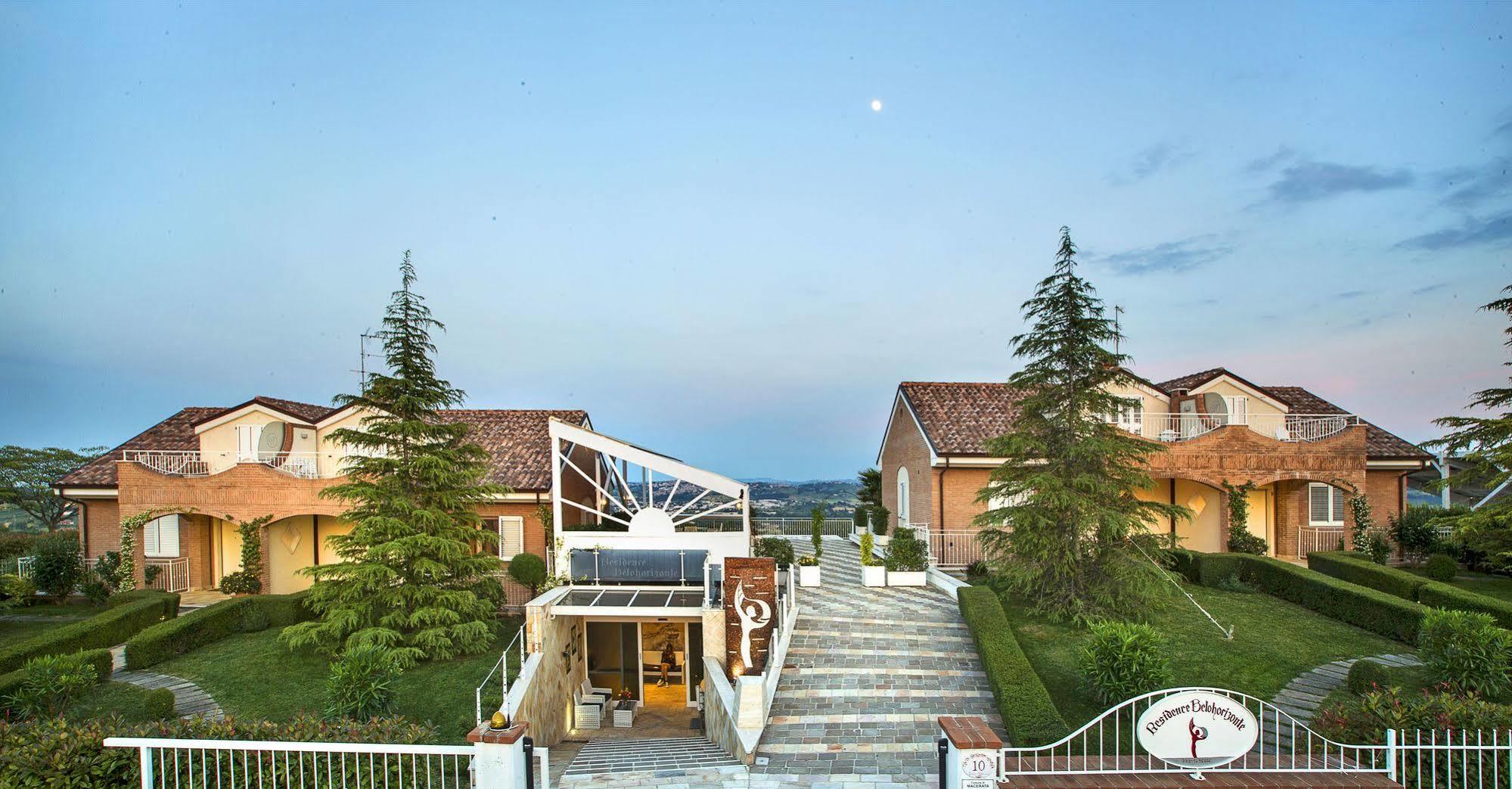 Residence Belohorizonte Macerata Extérieur photo