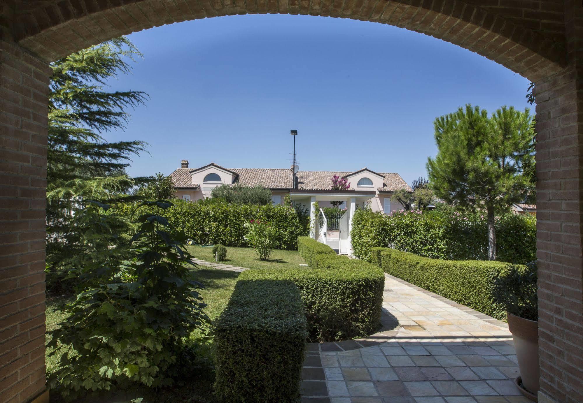 Residence Belohorizonte Macerata Extérieur photo